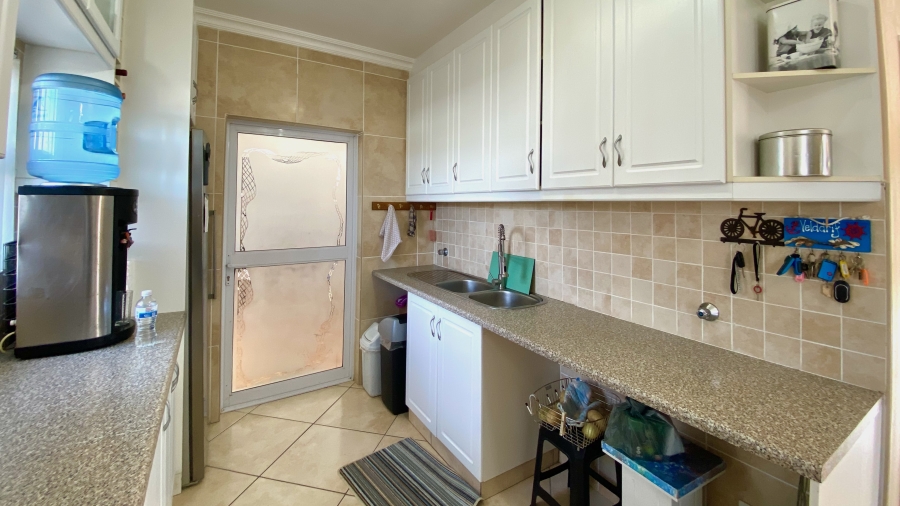 3 Bedroom Property for Sale in Velddrif Western Cape